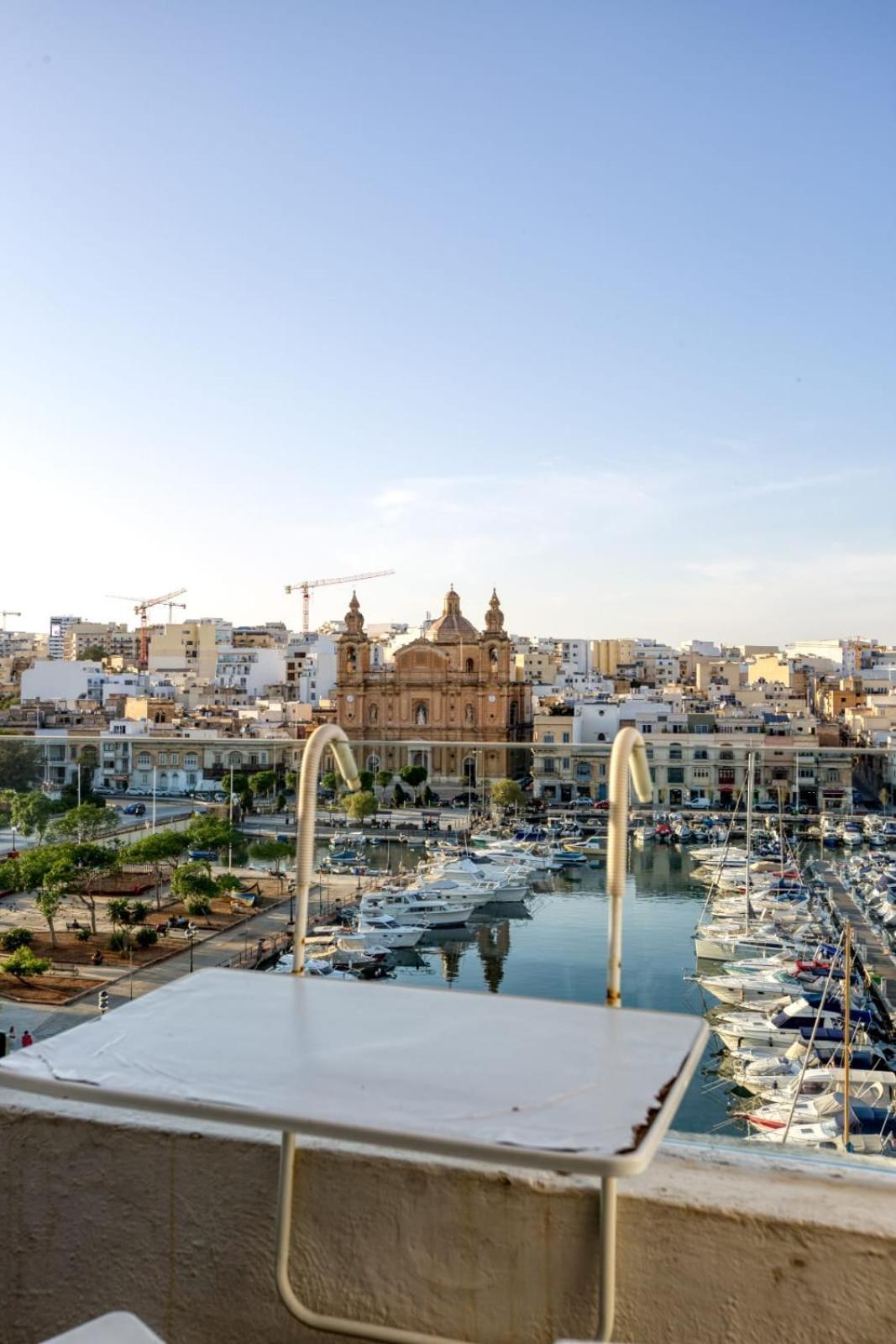 Seafront Apartment-Hosted By Sweetstay Pietà Esterno foto